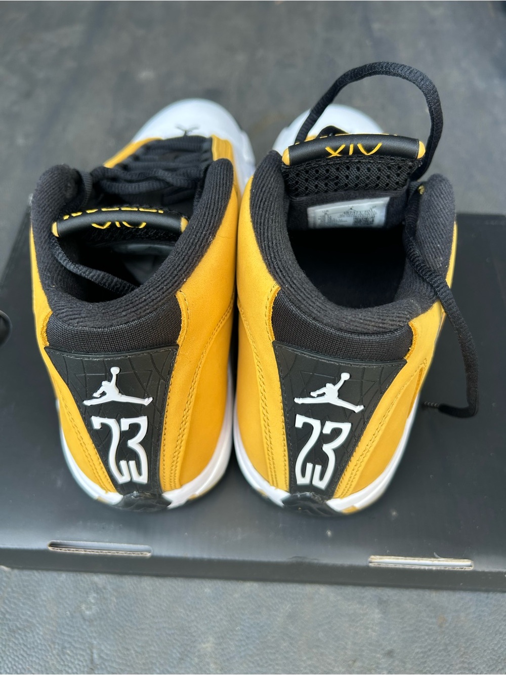 Jordan Yellow, White & Black Retro Basketball Shoes - Picture 4 of 5